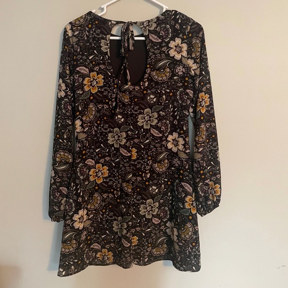 XS long sleeve dress - Picture 2 of 2